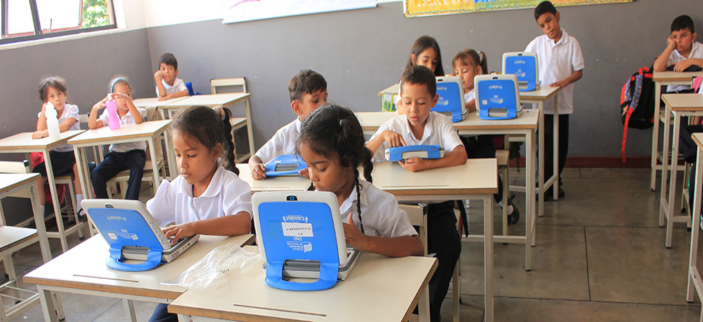 Gobierno nacional continúa este lunes con la inauguración de escuelas y entrega de canaimitas